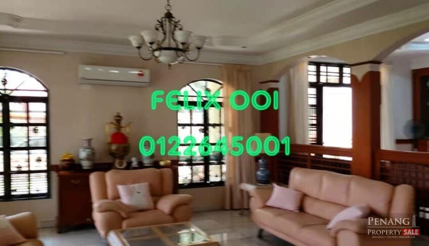 Bungalow at Minden Heighs