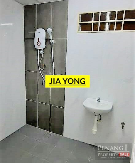 Putra Place Low floor unit Newly renovated bathroom