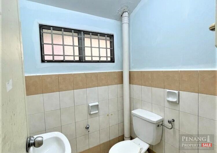 2 Storey Terrace at Batu Maung, Corner unit,  Commercial Title