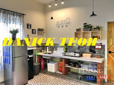 (Rare Unit) Bungalow House at Tanjung Bungah Walking Distance to Beach