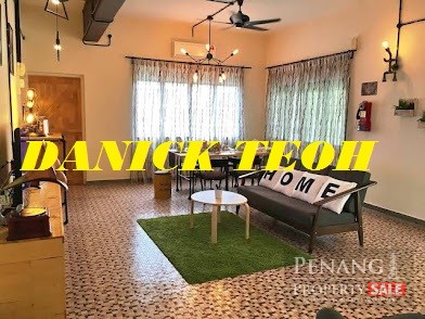(Rare Unit) Bungalow House at Tanjung Bungah Walking Distance to Beach