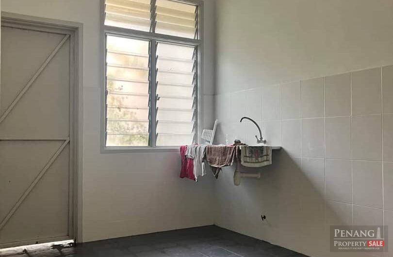 Hot Units Foreigner Hostel Near Icon City and Juru Sentral