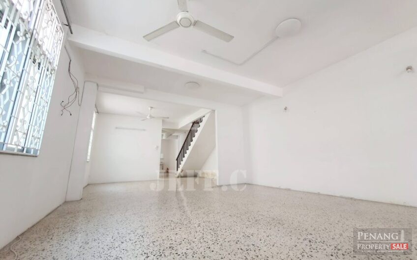 TERRACE 2 STOREY AT KEBUN NYOR ONLY RM500 PSF GEORGETOWN 2500SF 4 ROOMS RENOVATED