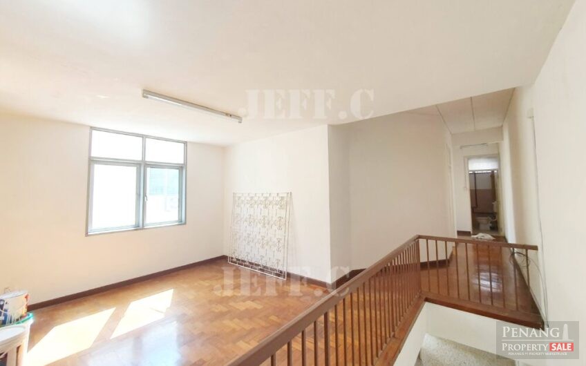 TERRACE 2 STOREY AT KEBUN NYOR ONLY RM500 PSF GEORGETOWN 2500SF 4 ROOMS RENOVATED