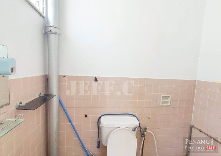 TERRACE 2 STOREY AT KEBUN NYOR ONLY RM500 PSF GEORGETOWN 2500SF 4 ROOMS RENOVATED