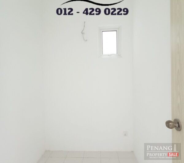 PRIVATE LIFT 1598sqft 2 CAR PARK Bare unit THE CLOVERS