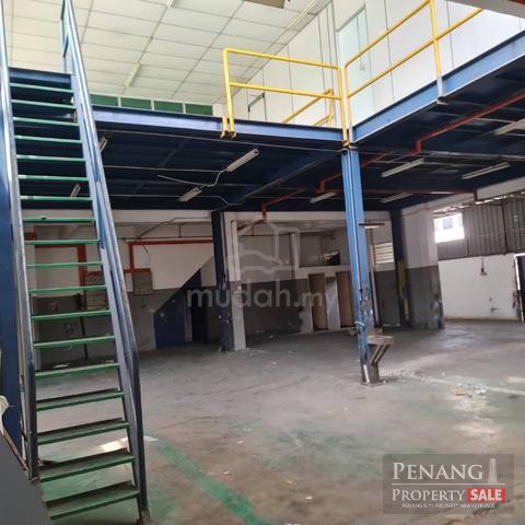 1.5 storey semi detached factory@warehouse for rent