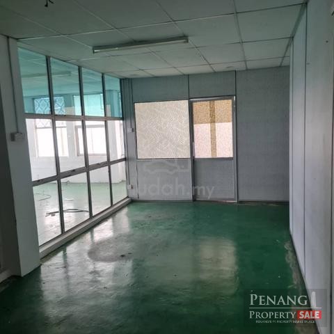 1.5 storey semi detached factory@warehouse for rent