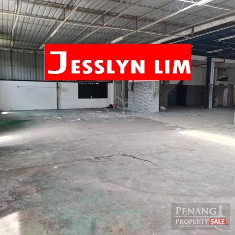 1.5 storey semi detached factory@warehouse for rent