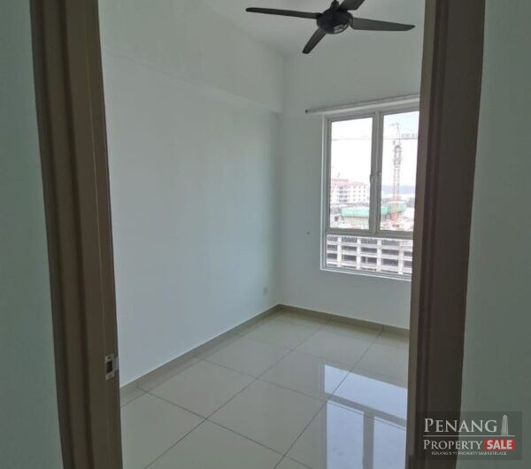 Solaria Residence 1100sf Corner Unit Partly Furnished Bayan Lepas Airport