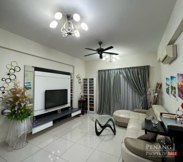 Reflection Condominium – Fully Renovated – 1512′ – 2 Car Parks