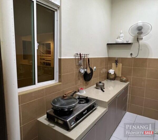 Reflection Condominium – Fully Renovated – 1512′ – 2 Car Parks