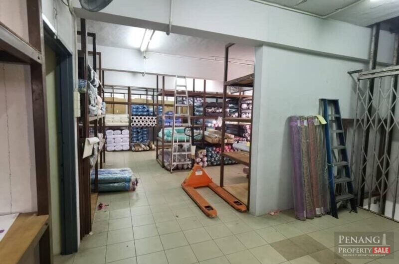 4 Stories Building – 7112′ – With Cargo Lift – Georgetown