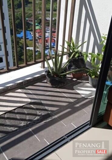 Ramah Pavilion – Fully Renovated – 950′ – 2 Car Parks – Teluk Kumbar