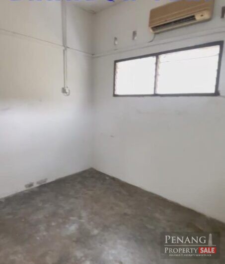 Island Glades 1 Storey Terrace Corner Unit With Big Compound For Rent