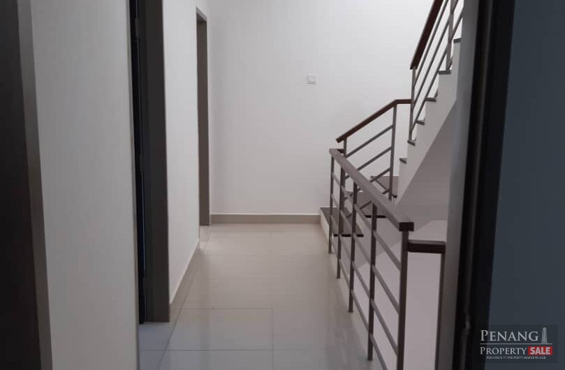 Tingkat Sungai Rusa Triple Storey Terrace Corner, Balik Pulau