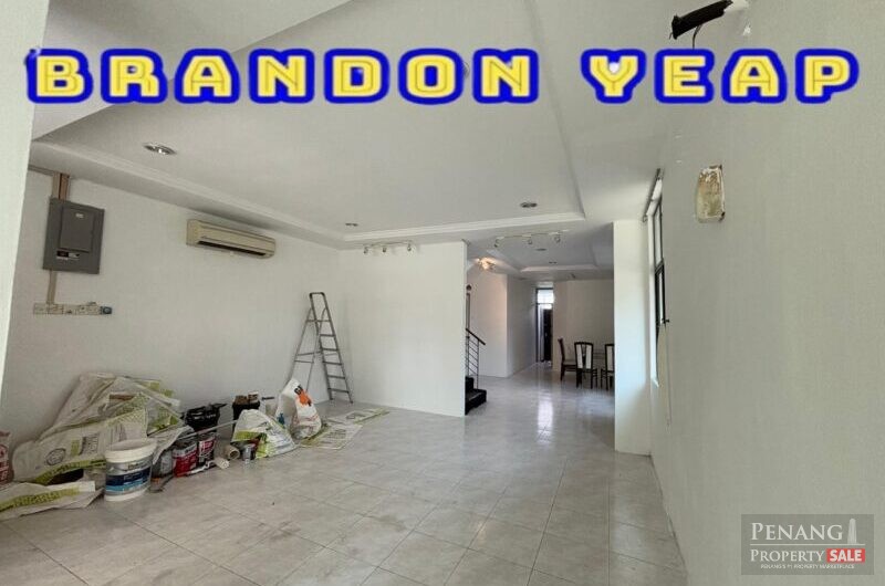 Solok Lunas 2.5 Storey Terrace At Georgetown Near To Gurney For Sales