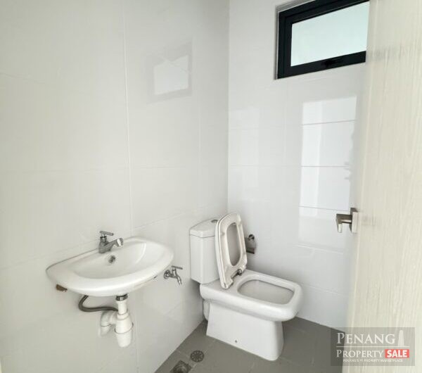 Condo Nearby LRT station, bank, highway, school, town, Penang Bridge