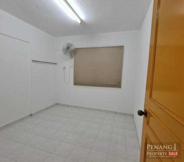Taman Pekaka Apartment Near USM, Queensbay, Pekaka Square, Sungai Dua Night Market
