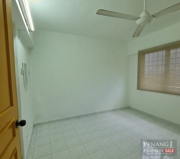 Taman Pekaka Apartment Near USM, Queensbay, Pekaka Square, Sungai Dua Night Market