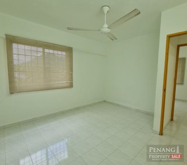 Taman Pekaka Apartment Near USM, Queensbay, Pekaka Square, Sungai Dua Night Market
