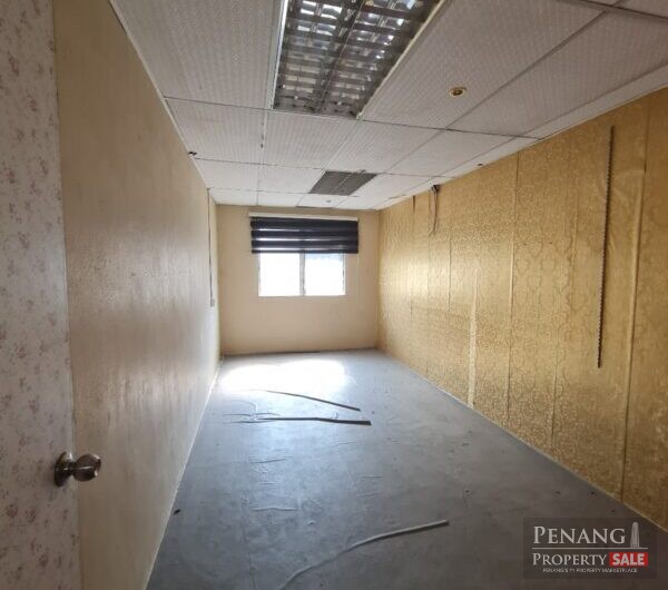 Jelutong Main Road Shop Office Near Market, Lam Wah Ee For Rent