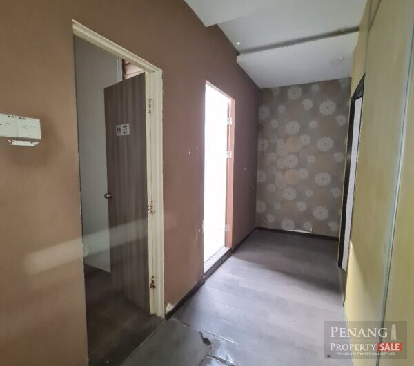 Jelutong Main Road Shop Office Near Market, Lam Wah Ee For Rent