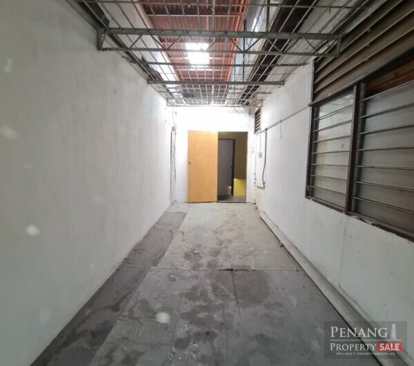 Jelutong Main Road Shop Office Near Market, Lam Wah Ee For Rent