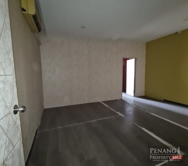 Jelutong Main Road Shop Office Near Market, Lam Wah Ee For Rent