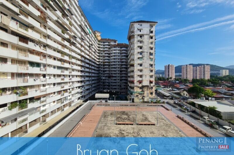 Eastern Court Apartment Near Jelutong Expressway, Lam Wah Ee Hospital, Han Chiang College