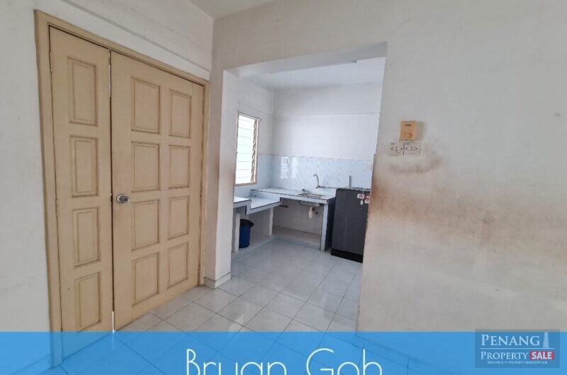 Eastern Court Apartment Near Jelutong Expressway, Lam Wah Ee Hospital, Han Chiang College