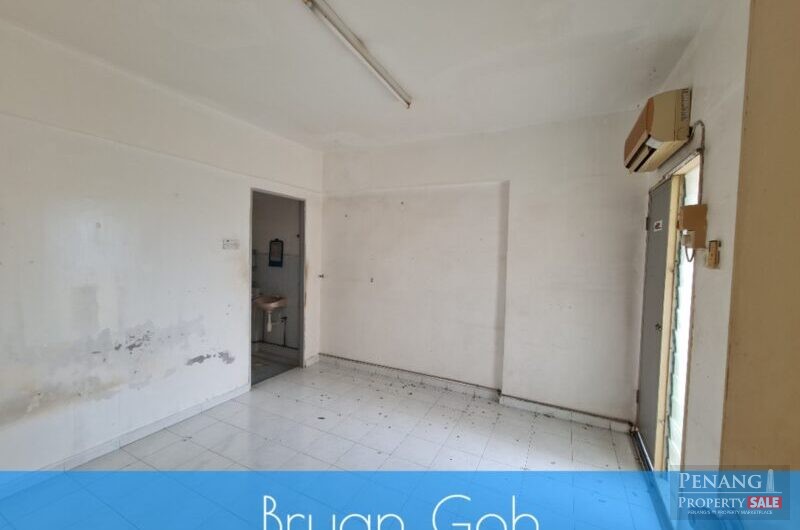 Eastern Court Apartment Near Jelutong Expressway, Lam Wah Ee Hospital, Han Chiang College