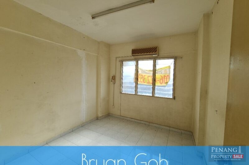 Eastern Court Apartment Near Jelutong Expressway, Lam Wah Ee Hospital, Han Chiang College
