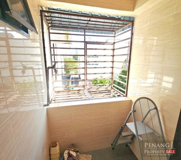 Off Jelutong Expressway Apartment Eastern Court Near Lam Wah Ee Hospital, Han Chiang College