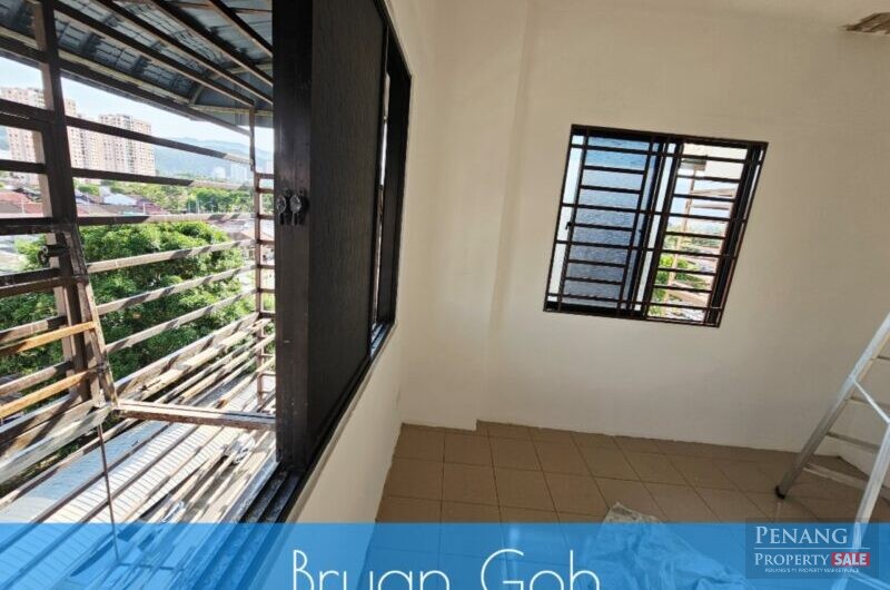 Off Jelutong Expressway Apartment Eastern Court Near Lam Wah Ee Hospital, Han Chiang College