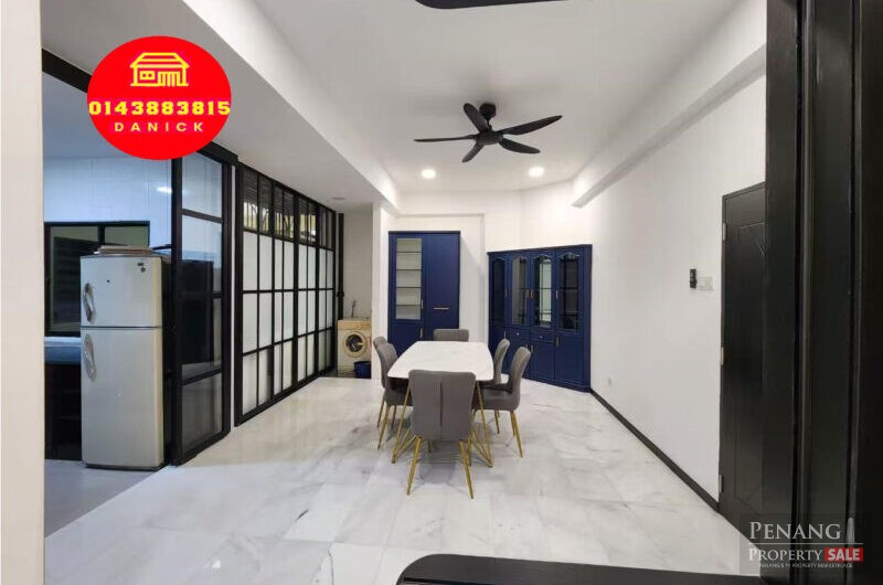Westsland Court Apartment Located in Georgetown, Khaw Sim Bee