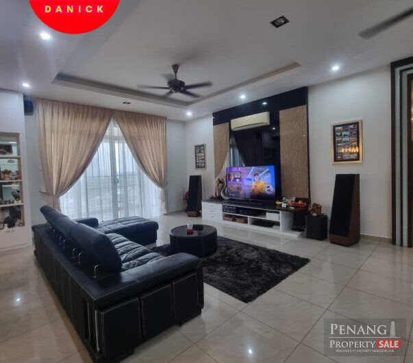 Delima Palace 2600sf Seaview Apartment Located in Island Glades