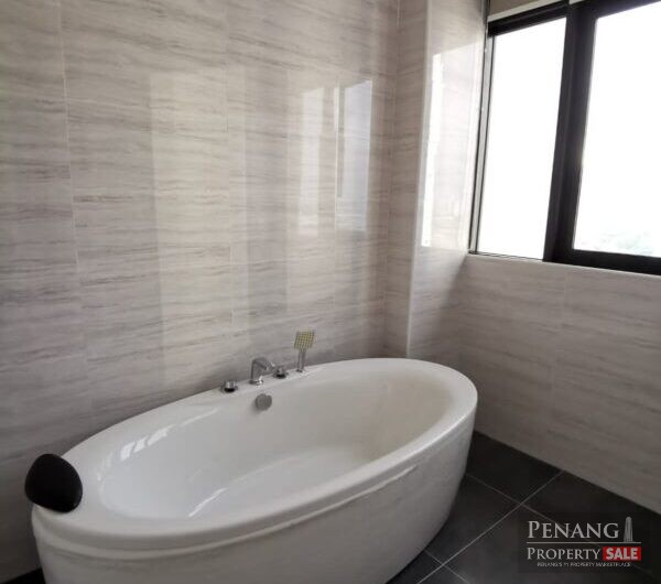 Setia V Residence Gurney Drive 1450sf Furnished & Renovated Seaview