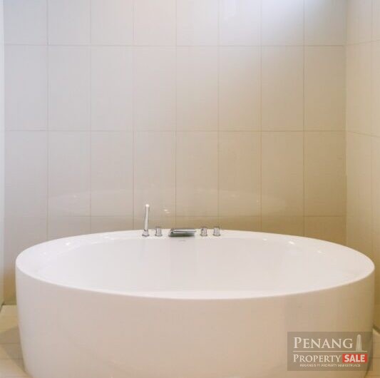 8 Gurney The Shore Condominium Furnished & Renovated 5800sf