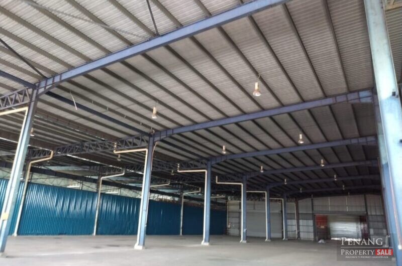(FACING MAINROAD / BIGGER SIZE) Warehouse at Bagan Lalang, Butterworth For RENT