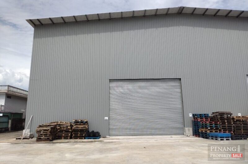 (FACING MAINROAD / BIGGER SIZE) Warehouse at Bagan Lalang, Butterworth For RENT