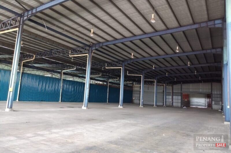 (FACING MAINROAD / BIGGER SIZE) Warehouse at Bagan Lalang, Butterworth For RENT