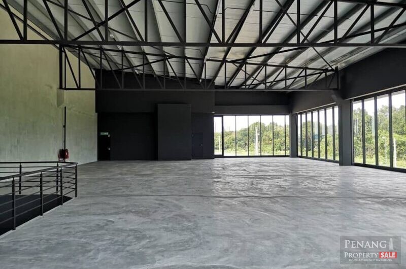(BIGGER SIZE & FACING MAINROAD) Warehouse Office at Seberang Jaya For RENT