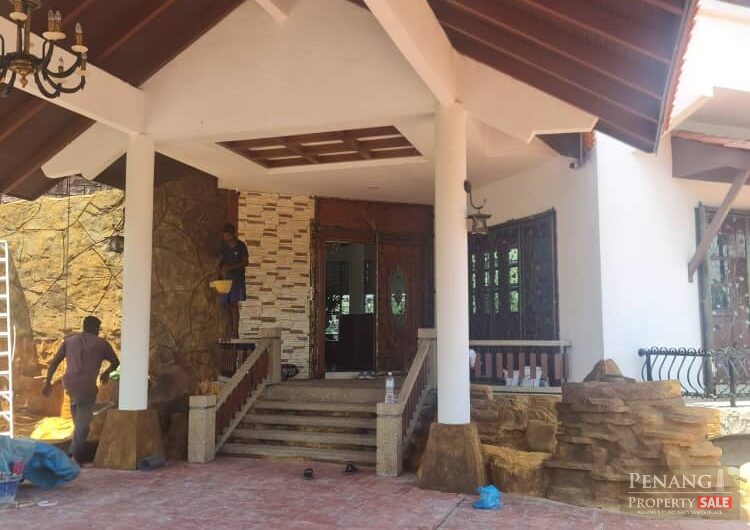 For Rent – 3 STOREY GOLF RESORT BUNGALOW
