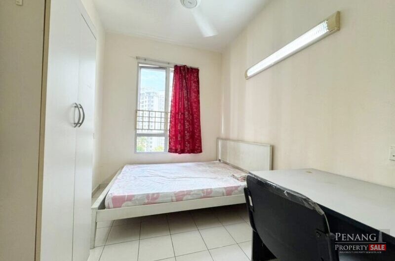 Putra Place Poolview Nice units near QueensbayMall Bayan Lepas