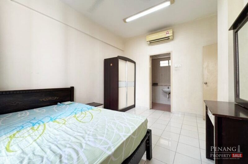 Putra Place Poolview Nice units near QueensbayMall Bayan Lepas