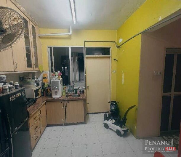 Jelutong 2 Car Parks Sinar Bukit Dumbar | Middle Floor | 700sf | RM325K NEGO | RARE Listing !