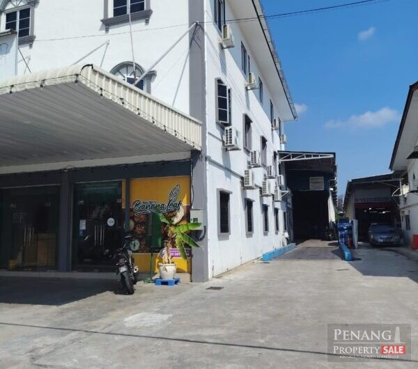 For Rent Ground Floor Shoplot all Equipment ready for business at Jalan Baru Batu Maung Main Road Pulau Pinang