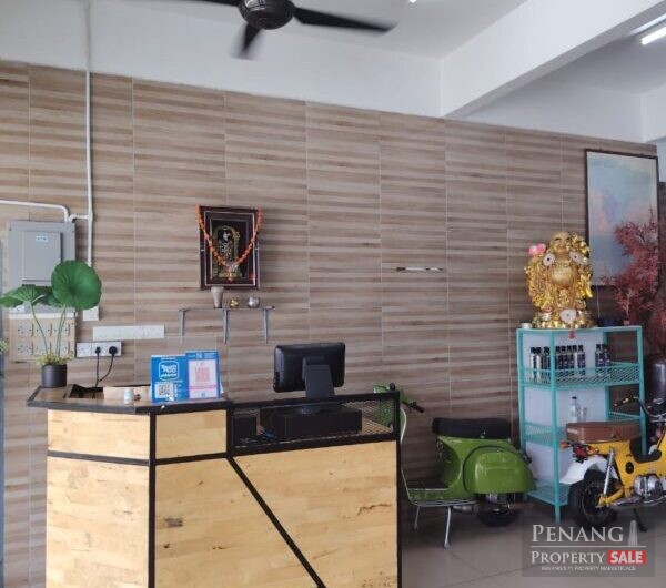 For Rent Ground Floor Shoplot all Equipment ready for business at Jalan Baru Batu Maung Main Road Pulau Pinang