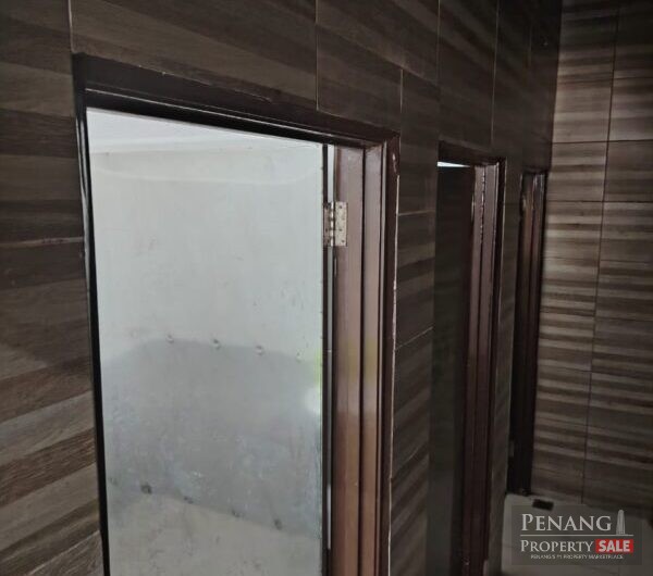 For Rent Ground Floor Shoplot all Equipment ready for business at Jalan Baru Batu Maung Main Road Pulau Pinang